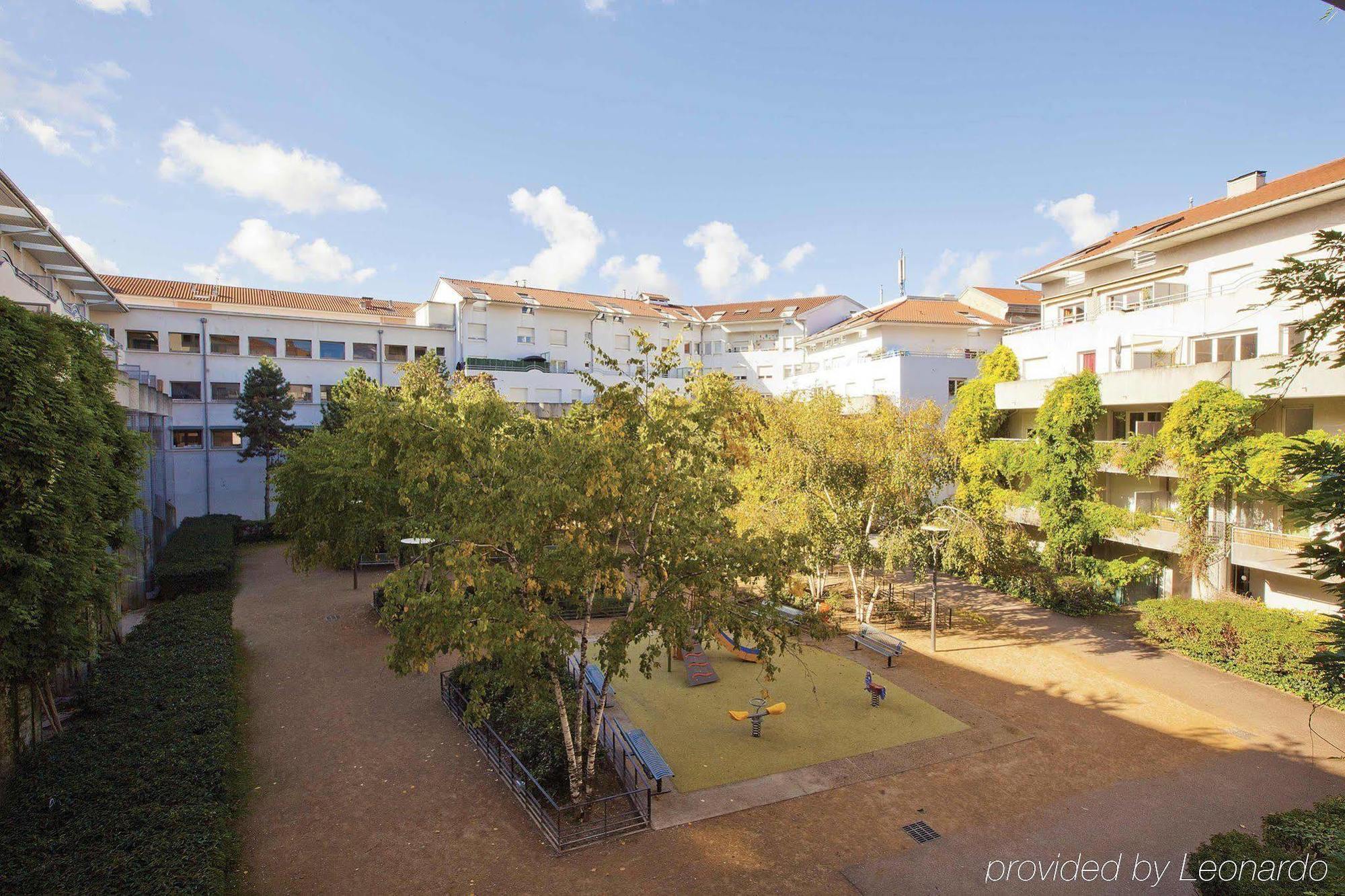 Sejours & Affaires Lyon Saxe-Gambetta Aparthotel Buitenkant foto